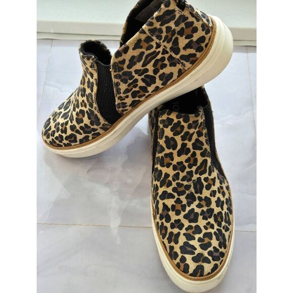 Toms Bryce Womens Size 8 Leopard  Ankle Sneaker - Picture 2 of 8